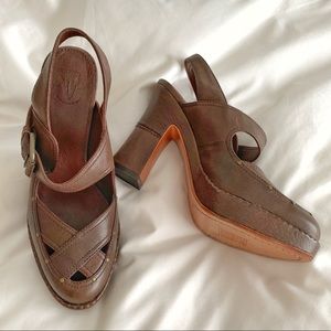 Frye Goldie Slingback Platform Pump Sz 8.5